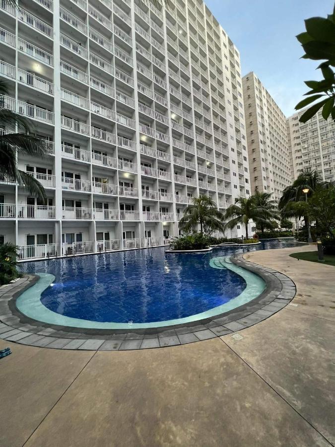 Yam Staycation Shore Residences Manila Bagian luar foto