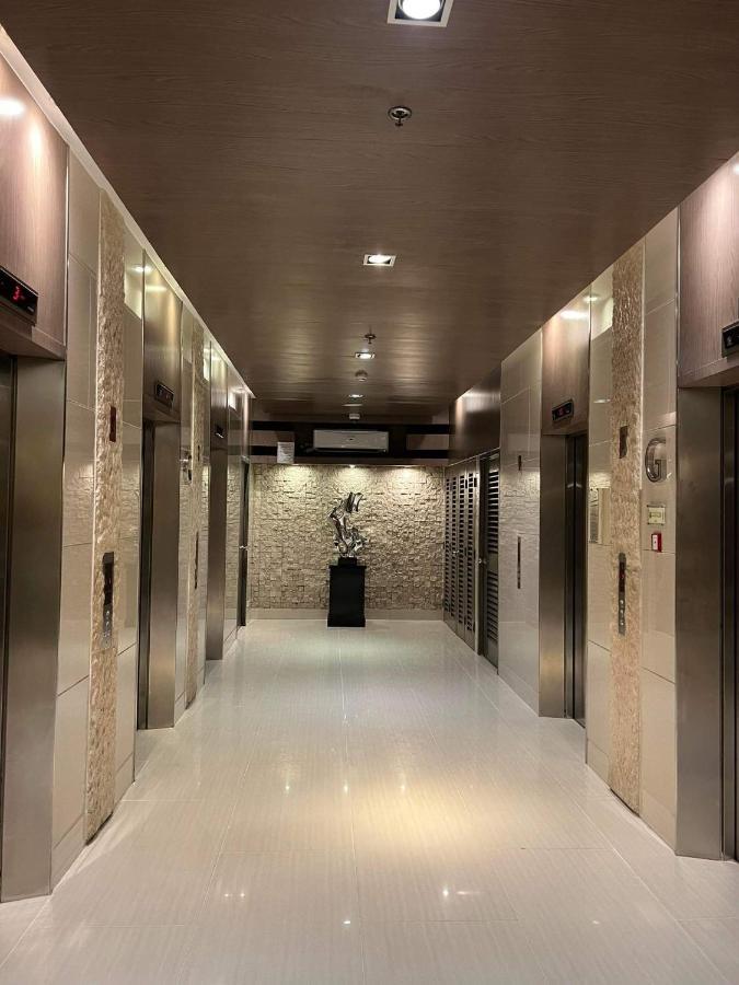 Yam Staycation Shore Residences Manila Bagian luar foto