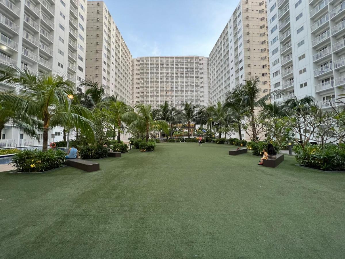 Yam Staycation Shore Residences Manila Bagian luar foto